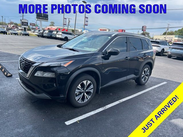 Used 2023 Nissan Rogue SV w/ SV Premium B Package FWD image 1