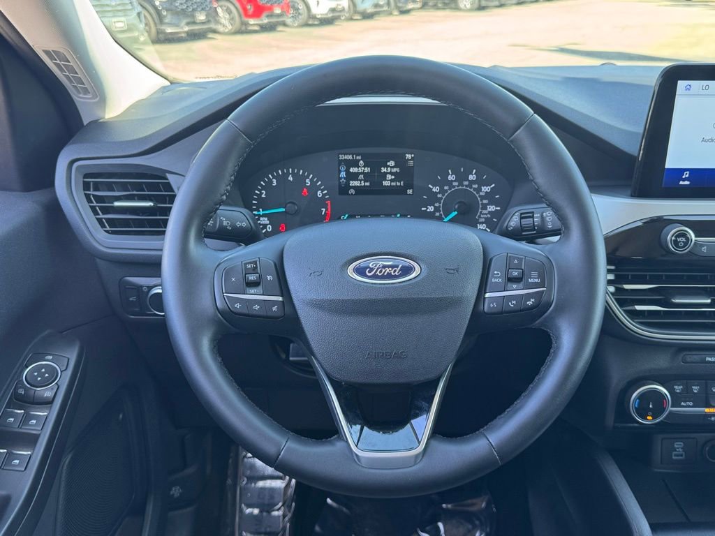 Certified 2022 Ford Escape SE w/ SE Sport Appearance Package image 22