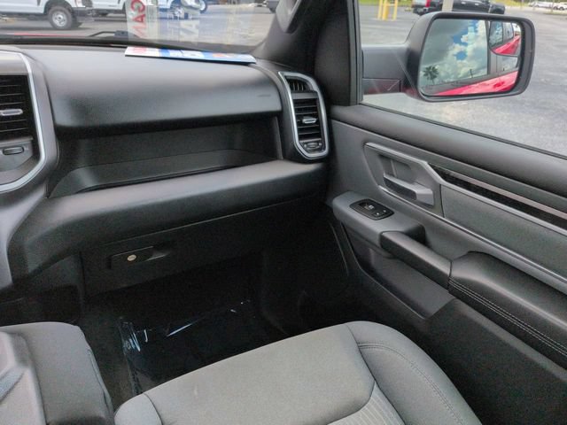 Used 2023 RAM 1500 Big Horn AWD/4WD image 17