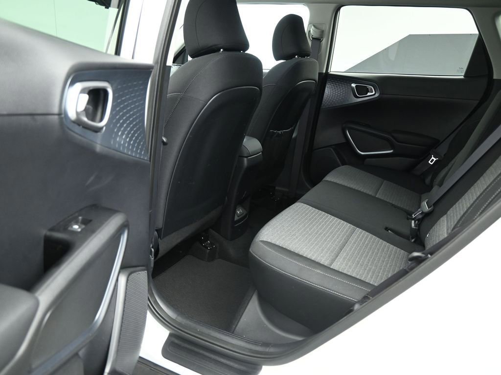 Used 2024 Kia Soul EX image 34