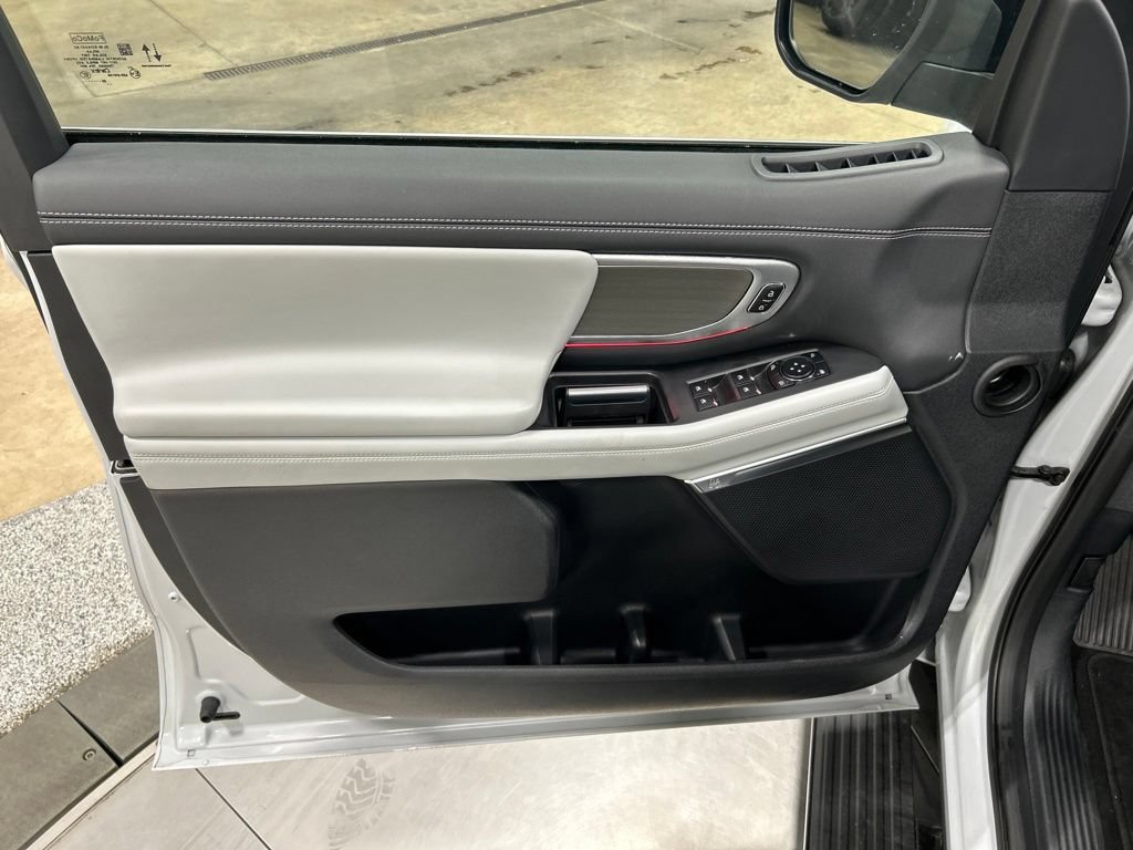 Certified 2025 Ford Expedition Max Platinum AWD/4WD image 15