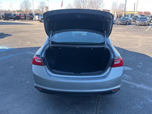 Used 2024 Chevrolet Malibu LS image 8