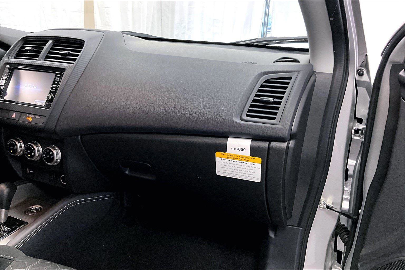 Used 2024 Mitsubishi Outlander Sport ES image 15