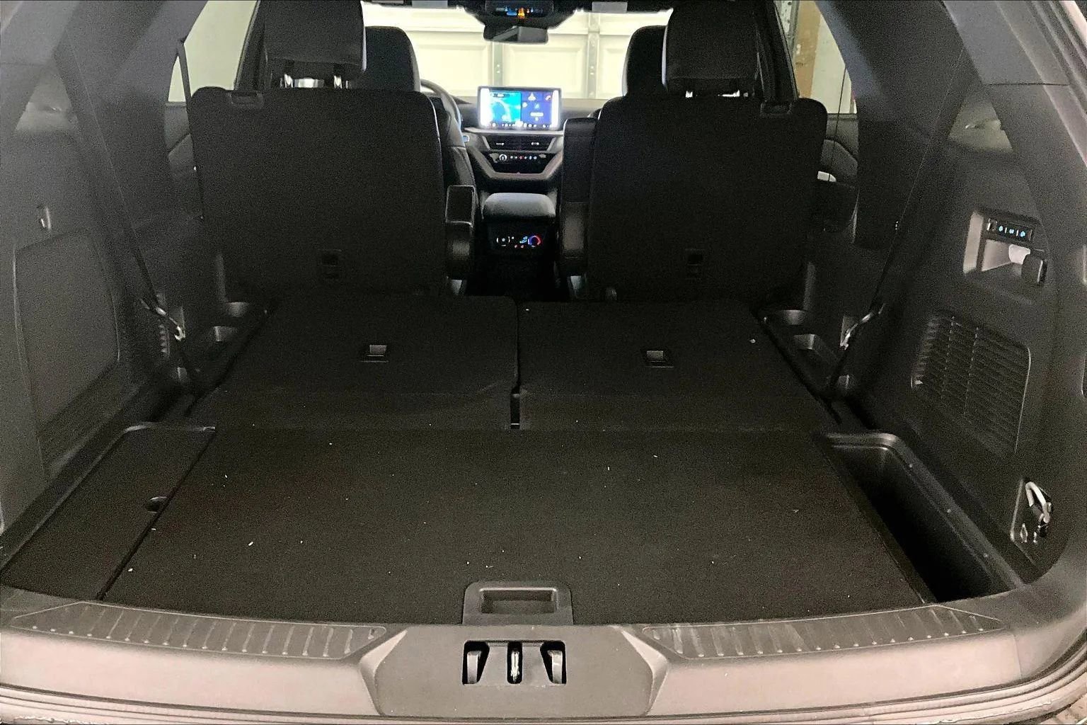 Certified 2025 Ford Explorer ST w/ Sun And Sound Package image 35