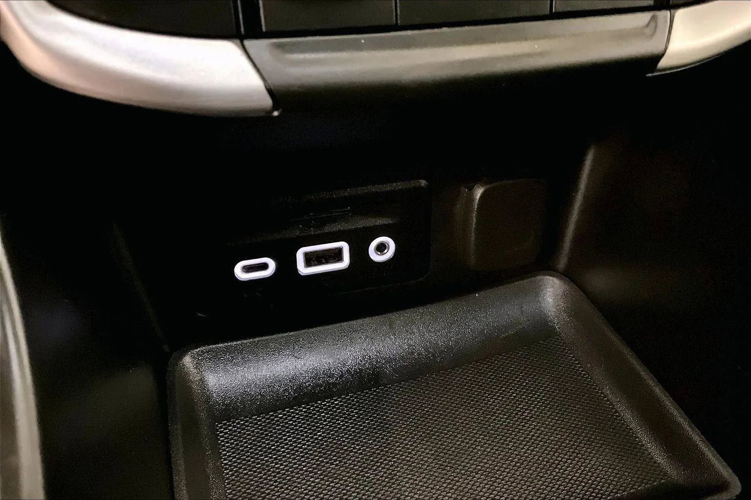 Used 2024 GMC Terrain SLT image 31