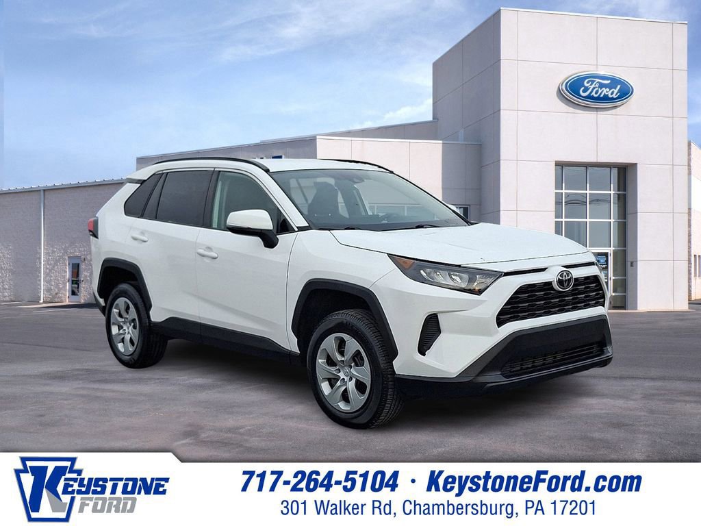 Used 2021 Toyota RAV4 LE image 6
