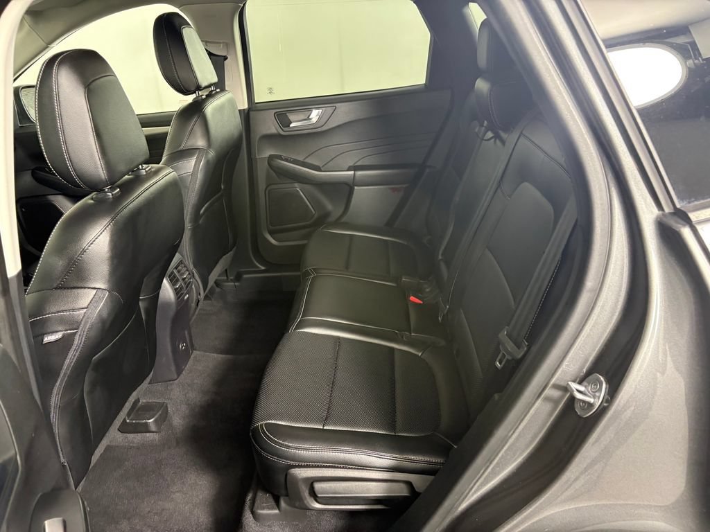 Certified 2022 Ford Escape SEL AWD/4WD image 27