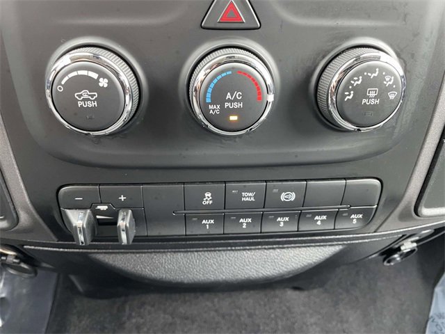 Used 2018 RAM 2500 Tradesman w/ Chrome Appearance Group image 21