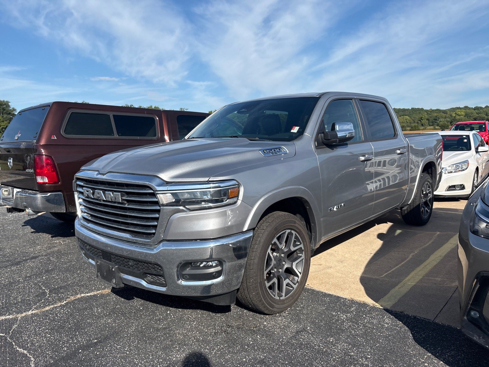 Used 2025 RAM 1500 Laramie AWD/4WD image 11
