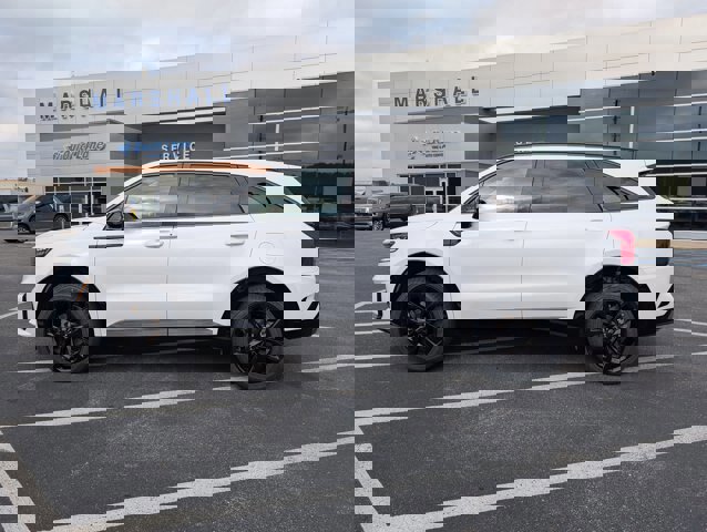 Used 2023 Kia Sorento SX image 2