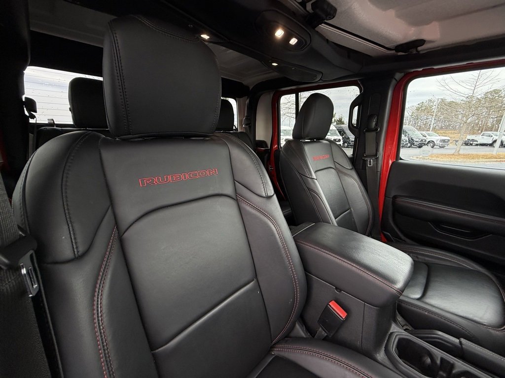Used 2024 Jeep Gladiator Rubicon w/ Technology Group image 30