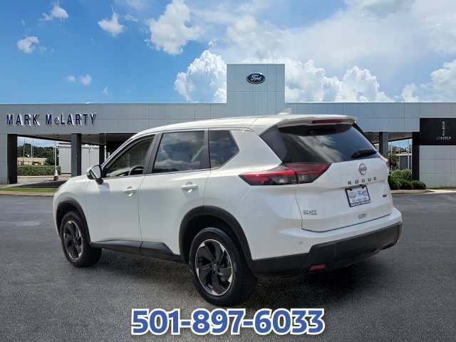 Used 2024 Nissan Rogue SV FWD image 3