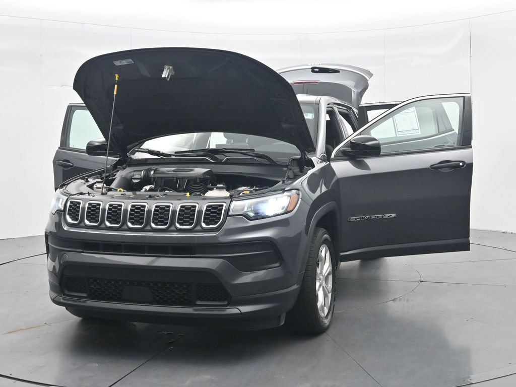 Used 2024 Jeep Compass Sport AWD/4WD image 55