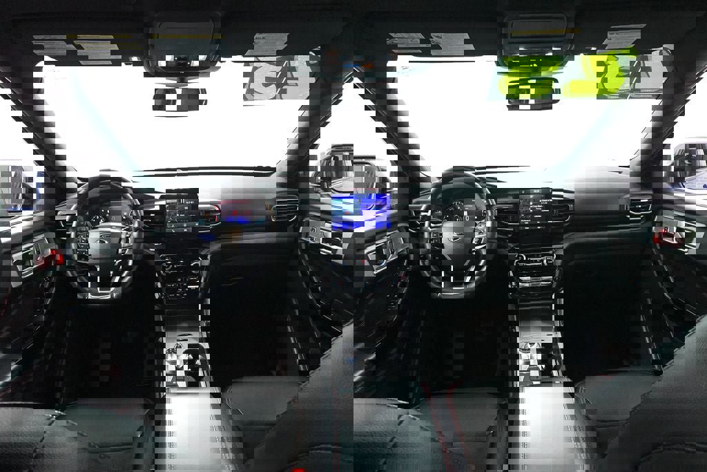 Certified 2023 Ford Explorer ST-Line image 7