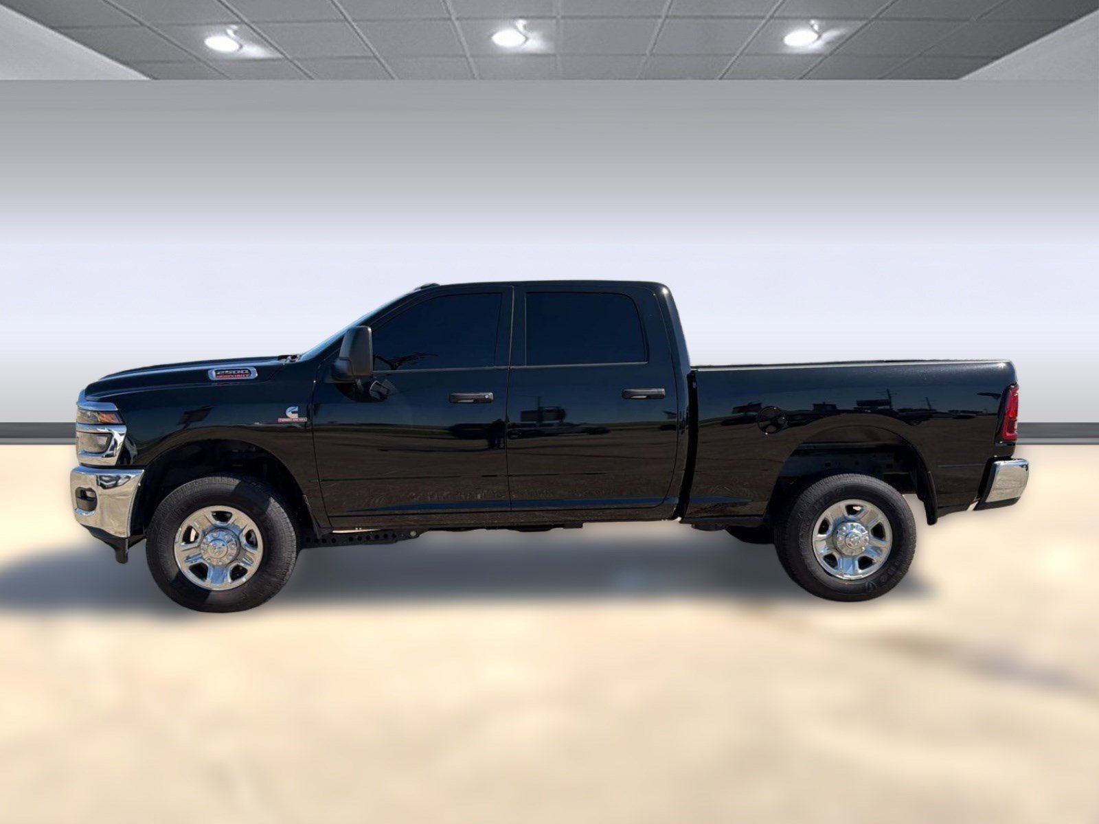 Used 2025 RAM 2500 Tradesman w/ Chrome Appearance Group AWD/4WD image 2