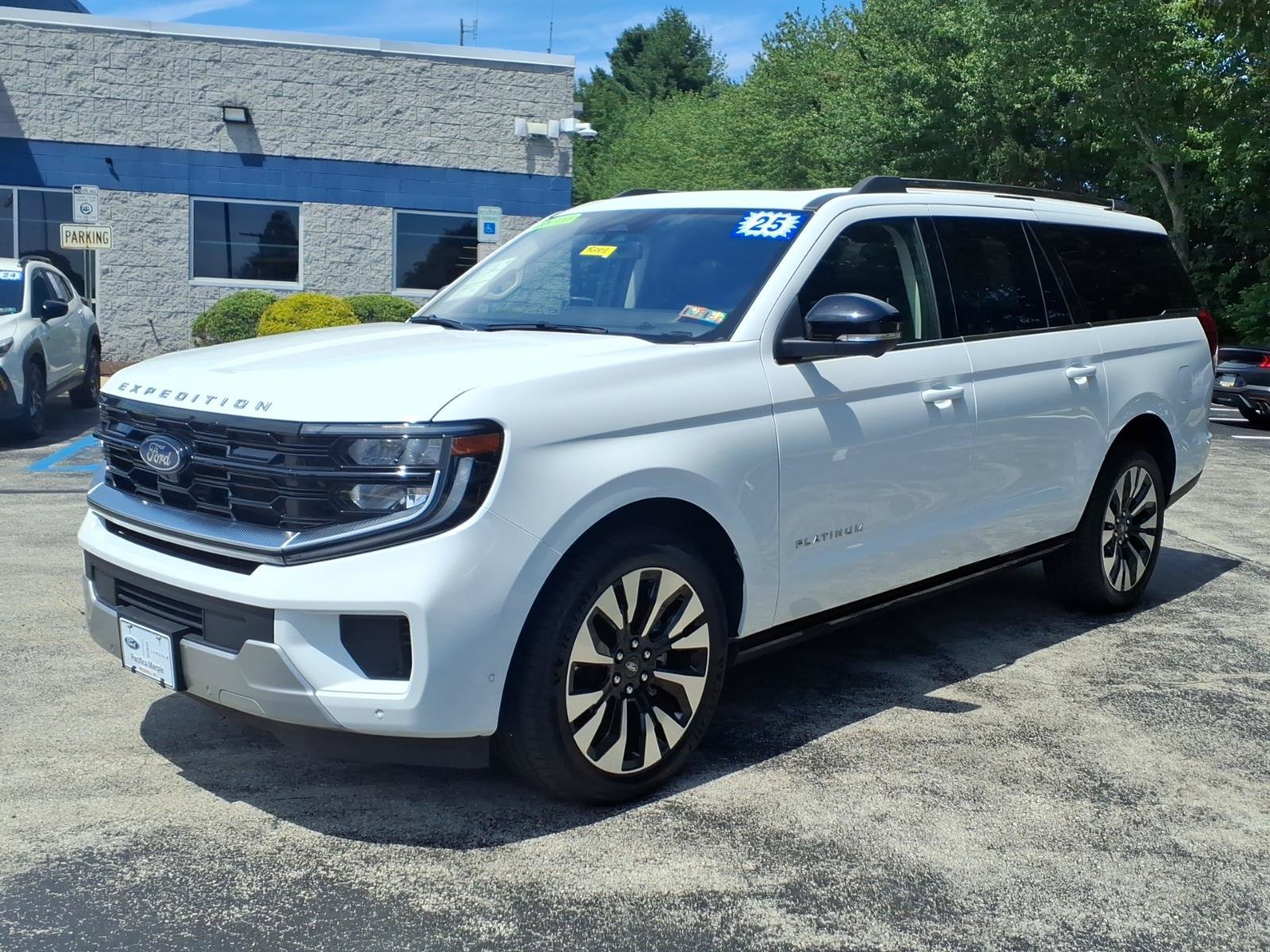 Certified 2025 Ford Expedition Max Platinum AWD/4WD image 8