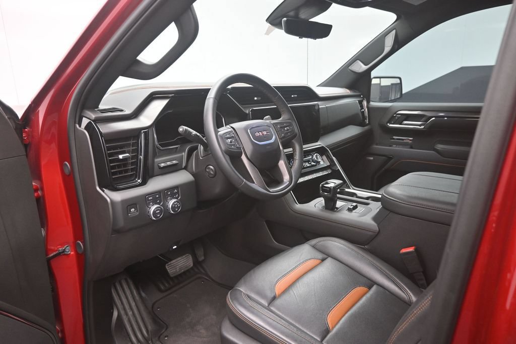 Used 2024 GMC Sierra 1500 AT4 w/ Technology Package AWD/4WD image 19
