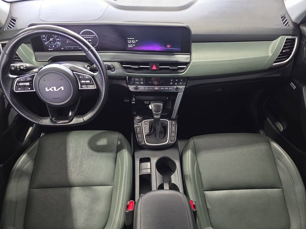 Used 2024 Kia Seltos SX w/ SX Sunroof Package AWD/4WD image 9