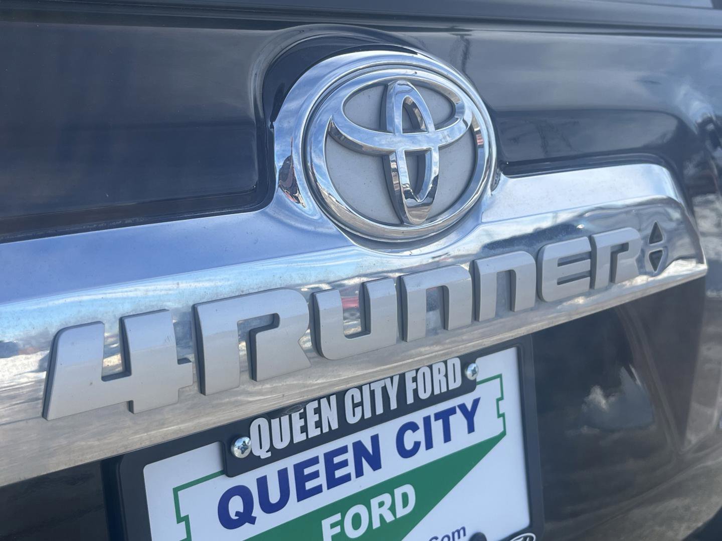 Used 2020 Toyota 4Runner Limited image 10