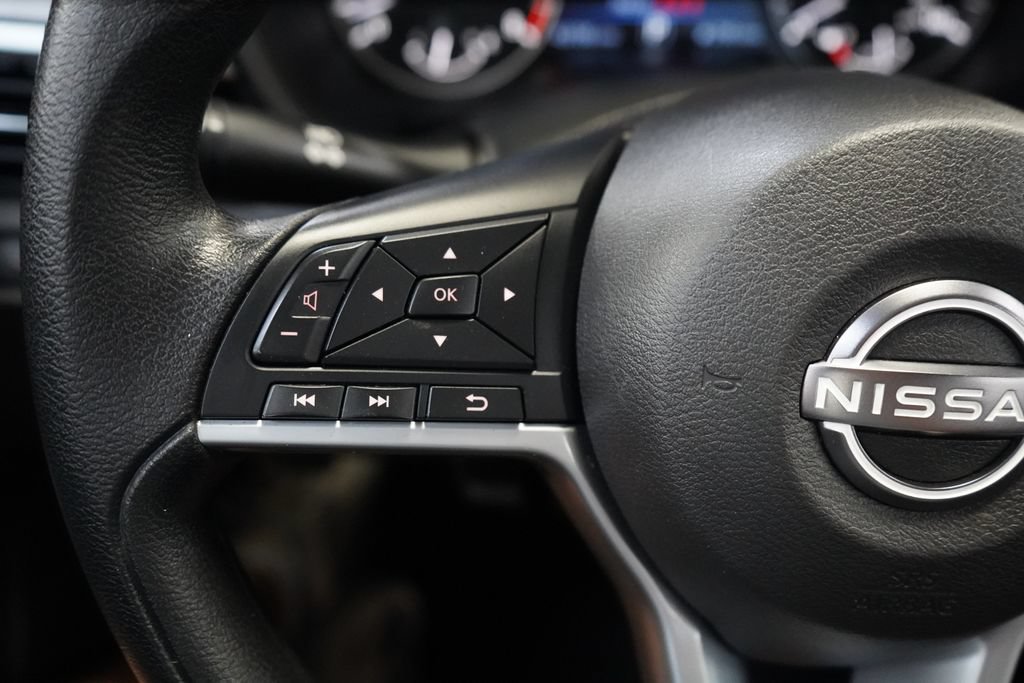 Used 2025 Nissan Altima 2.5 SV FWD image 26