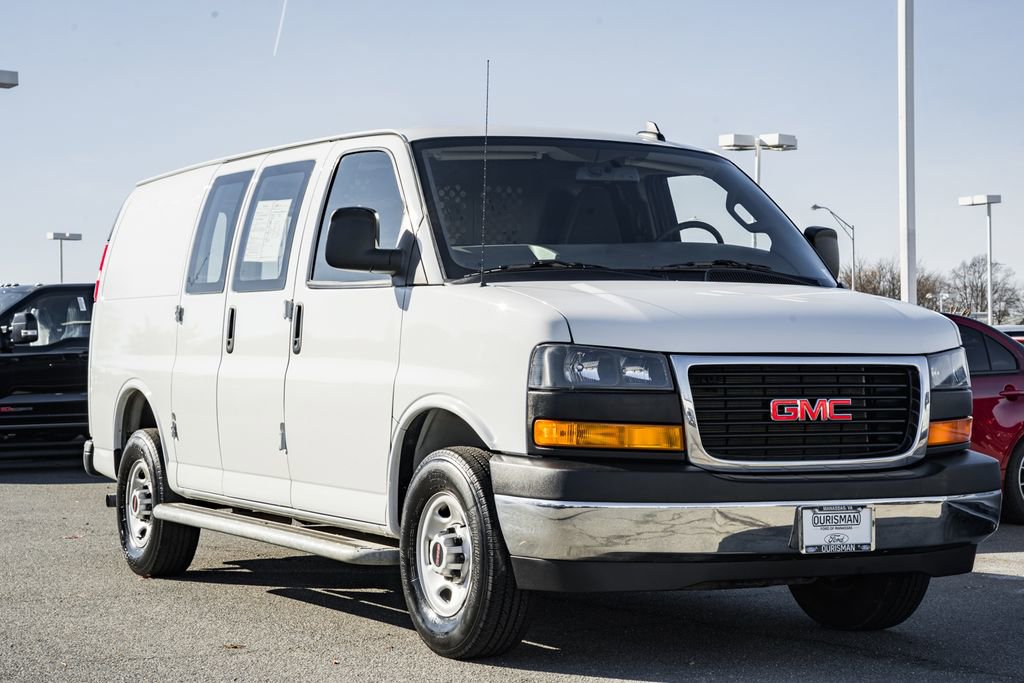 Used 2023 GMC Savana 2500 image 1