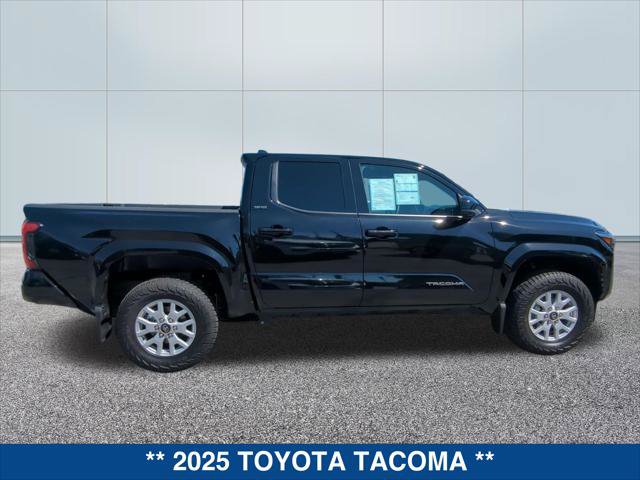 Used 2025 Toyota Tacoma SR5 AWD/4WD image 6