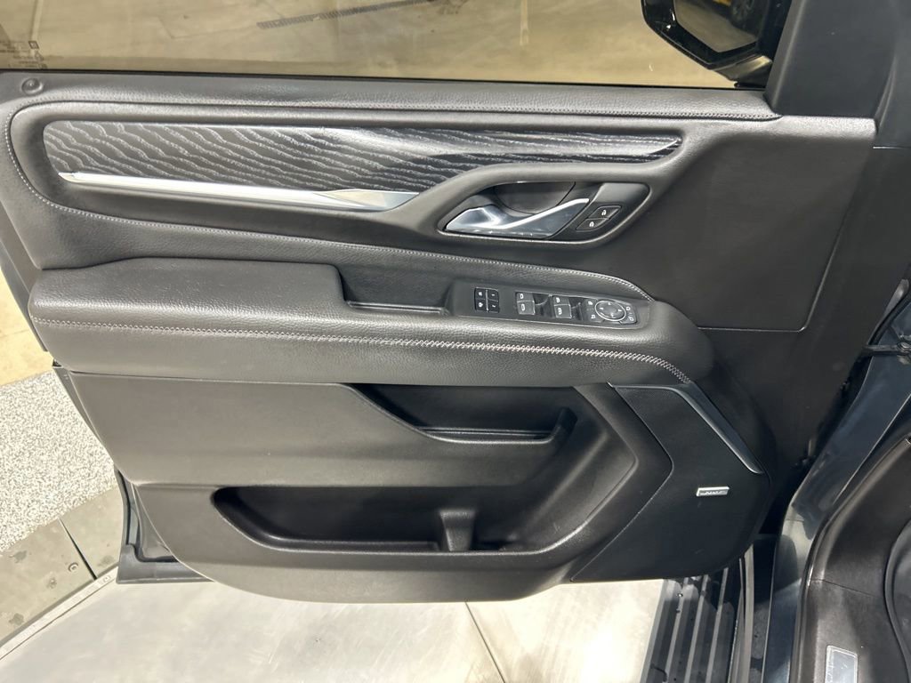 Used 2021 GMC Yukon Denali w/ Denali Premium Package image 13