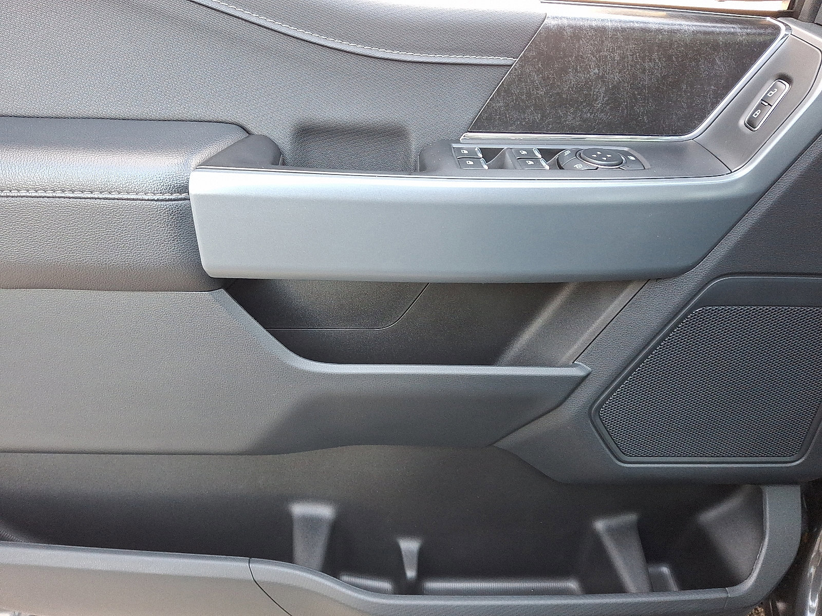 Certified 2023 Ford F150 XLT w/ Equipment Group 302A High image 15