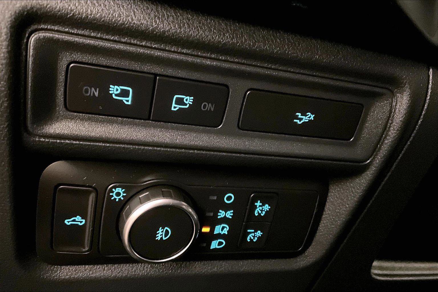 Certified 2022 Ford F150 XLT w/ Equipment Group 302A High image 30