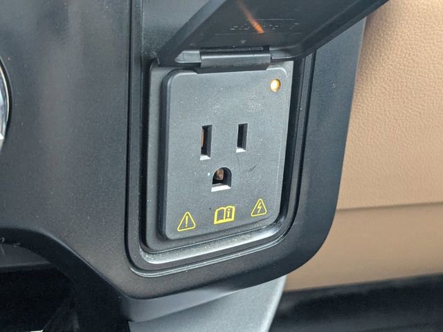 Certified 2024 Ford F350 Lariat w/ Black Appearance Package image 26