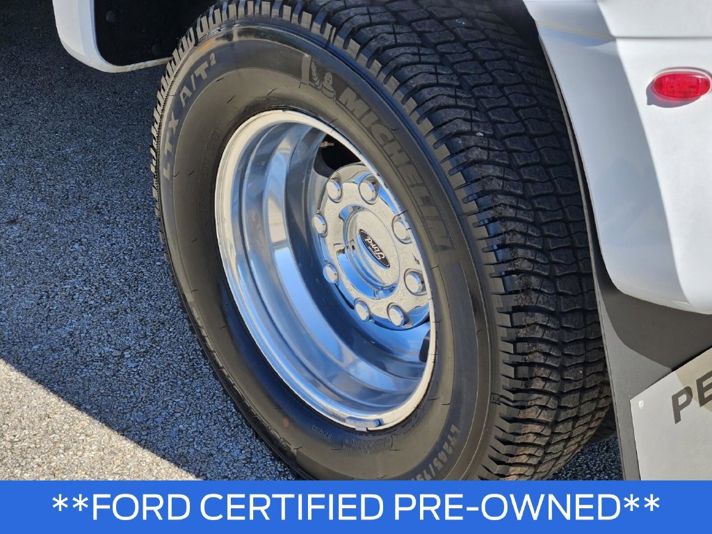 Certified 2022 Ford F350 Lariat w/ Chrome Package AWD/4WD image 7