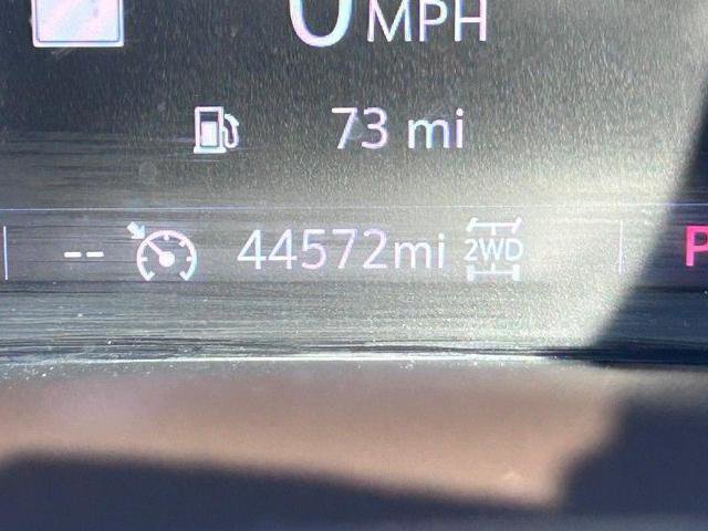 Used 2023 GMC Acadia SLT w/ LPO, Floor Liner Package image 24