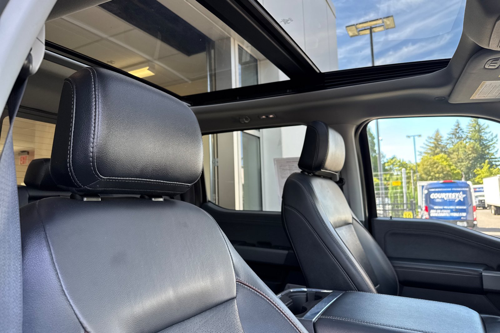 Certified 2023 Ford F250 Lariat w/ Tow Technology Package AWD/4WD image 16