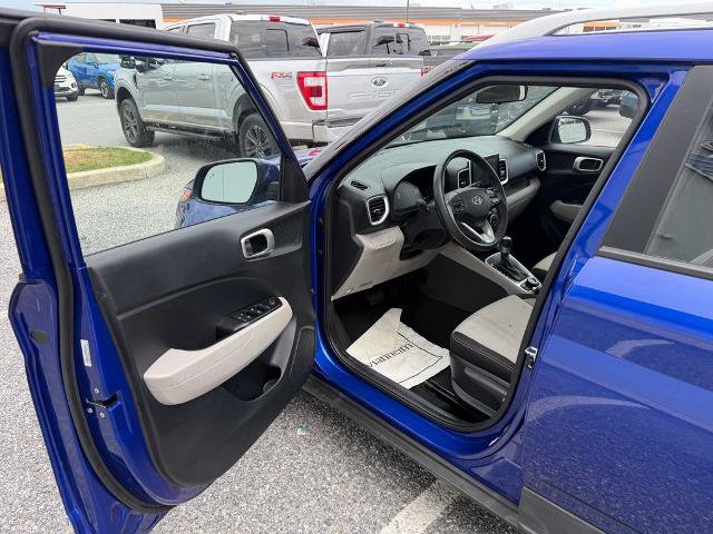 Used 2026 Hyundai Venue SEL FWD image 10