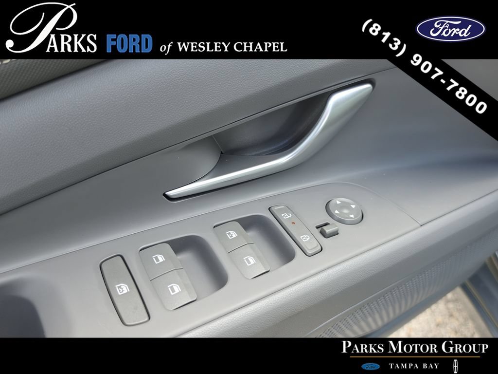 Used 2025 Hyundai Elantra SEL FWD image 16