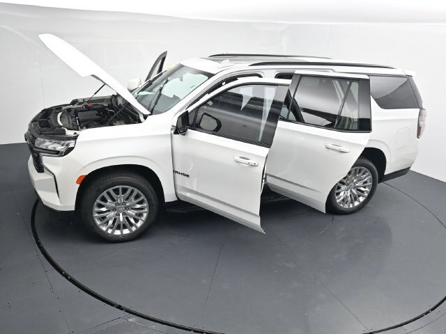 Used 2024 Chevrolet Tahoe RST w/ Luxury Package AWD/4WD image 38