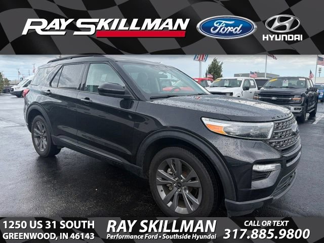 Certified 2023 Ford Explorer XLT w/ Equipment Group 202A AWD/4WD image 1