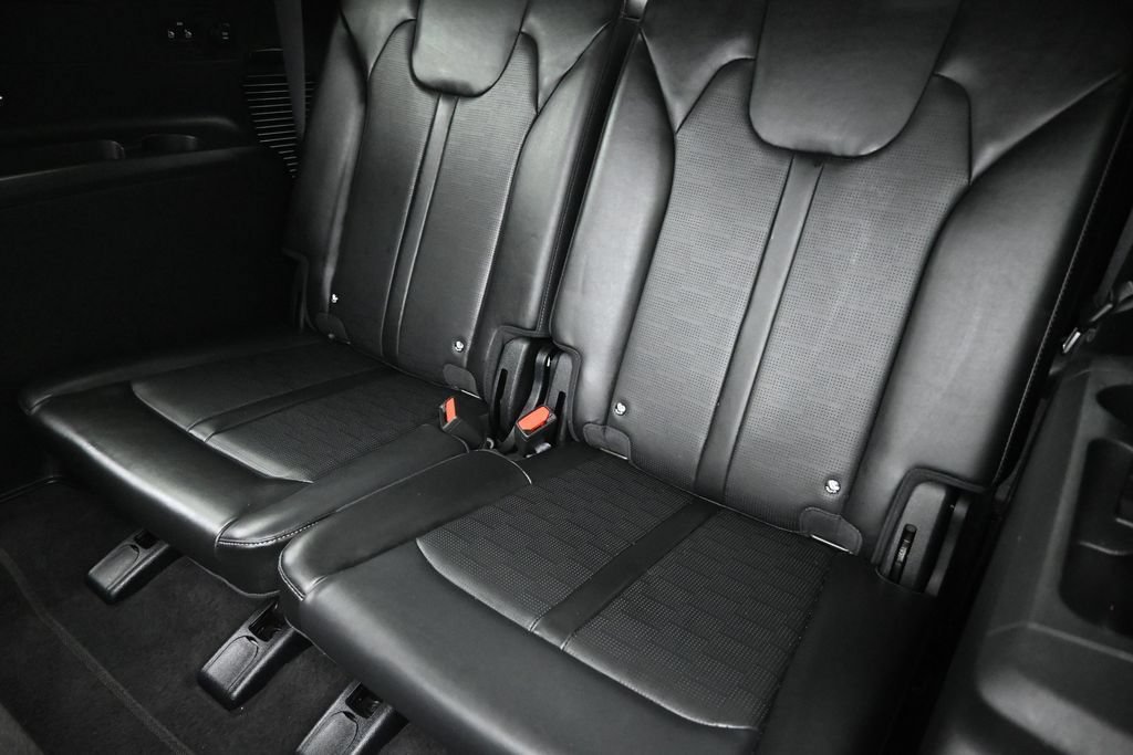 Used 2025 Kia Sorento S w/ Panoramic Sunroof Package FWD image 22