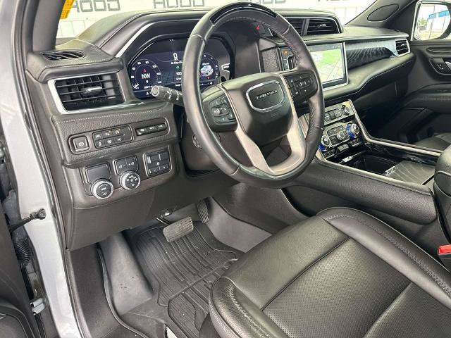 Used 2023 GMC Yukon Denali w/ Denali Reserve Package RWD image 23