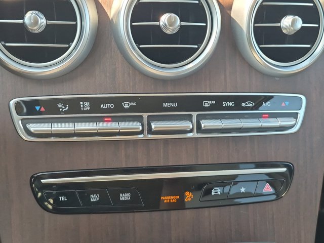 Used 2022 Mercedes-Benz GLC 300 4MATIC w/ Premium Package Lite image 25