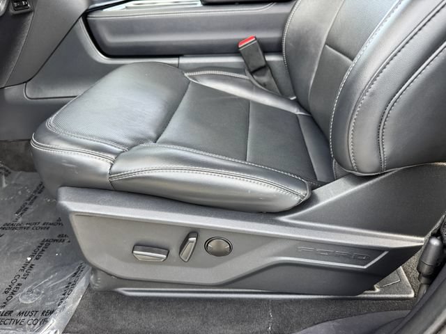 Certified 2025 Ford Expedition Platinum AWD/4WD image 15