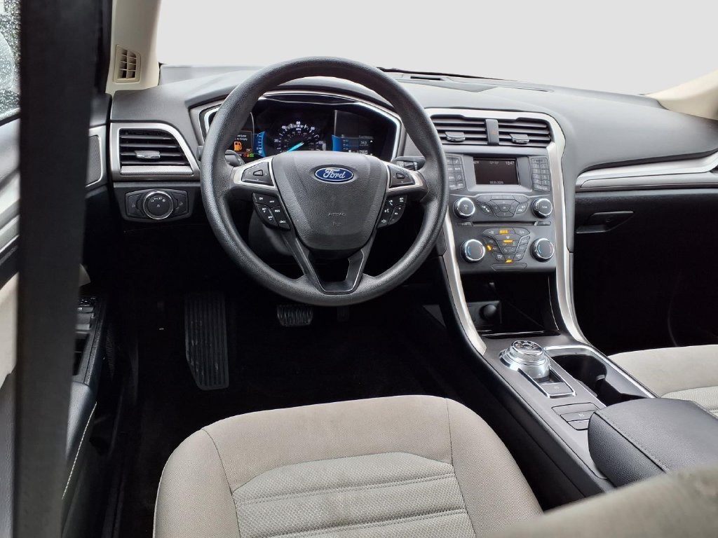 Certified 2018 Ford Fusion S FWD image 9
