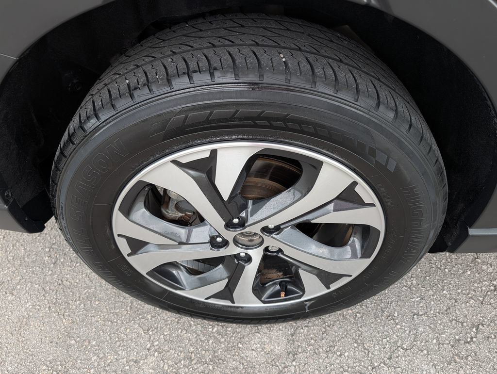 Used 2020 Subaru Outback Touring XT AWD/4WD image 31