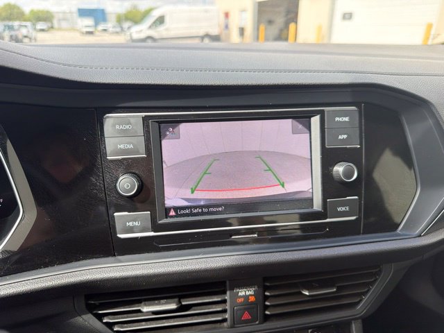 Used 2024 Volkswagen Jetta SE FWD image 23