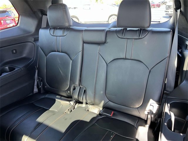 Used 2025 Honda Pilot TrailSport image 27