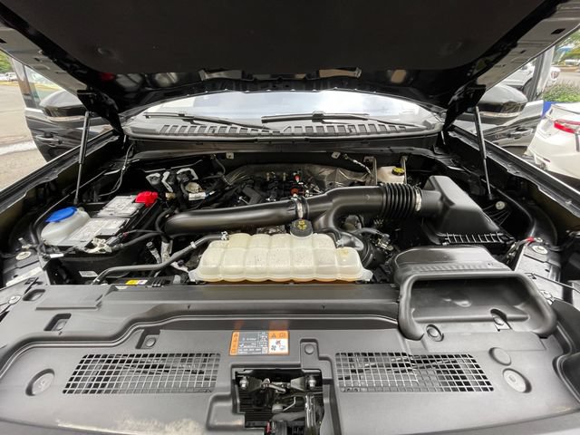Certified 2025 Ford Expedition Active AWD/4WD image 20