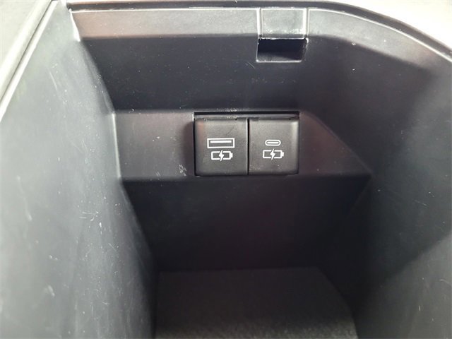Used 2023 Toyota Camry LE image 18