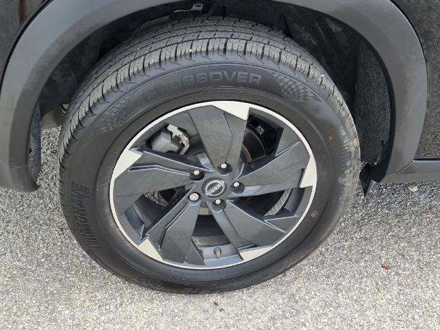 Used 2025 Nissan Rogue SV FWD image 7