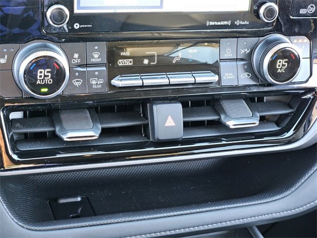 Used 2022 Toyota Highlander XLE image 20