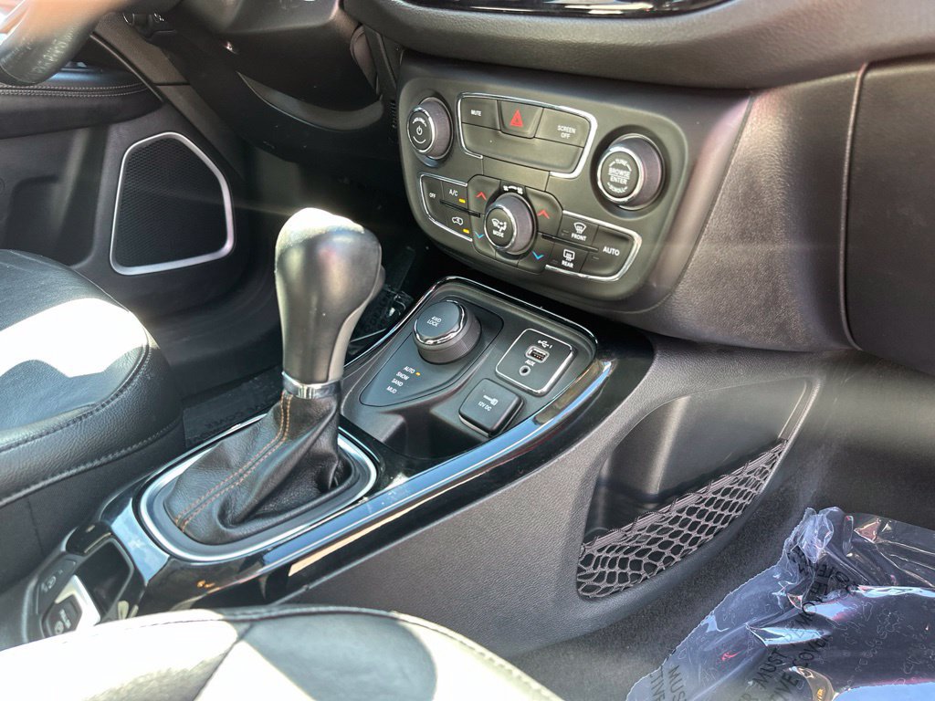 Used 2019 Jeep Compass Limited AWD/4WD image 39